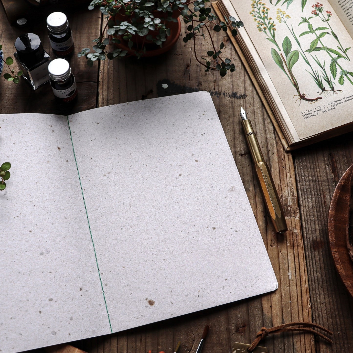 Sutenai 100% Recycled Washi Paper Notebook - Plain A5