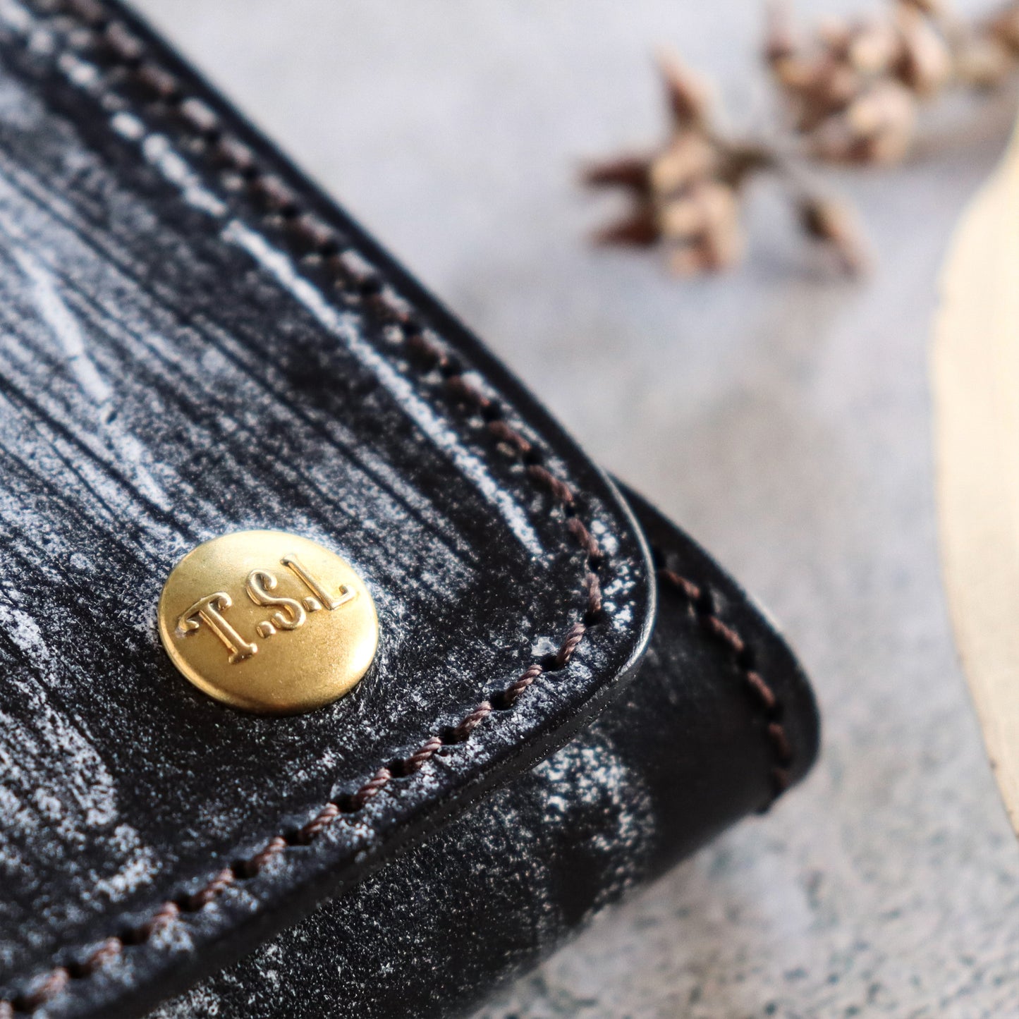 Last Stock / Limited Edition / The Superior Labor / Bridle Leather Fountain Pen Case - Black (5 pens)