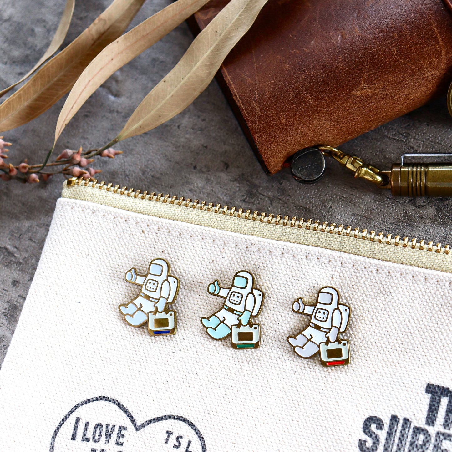 TSL x eric X CTFJ / Brass Pin Badge - Astronaut with TSL Tote-bag