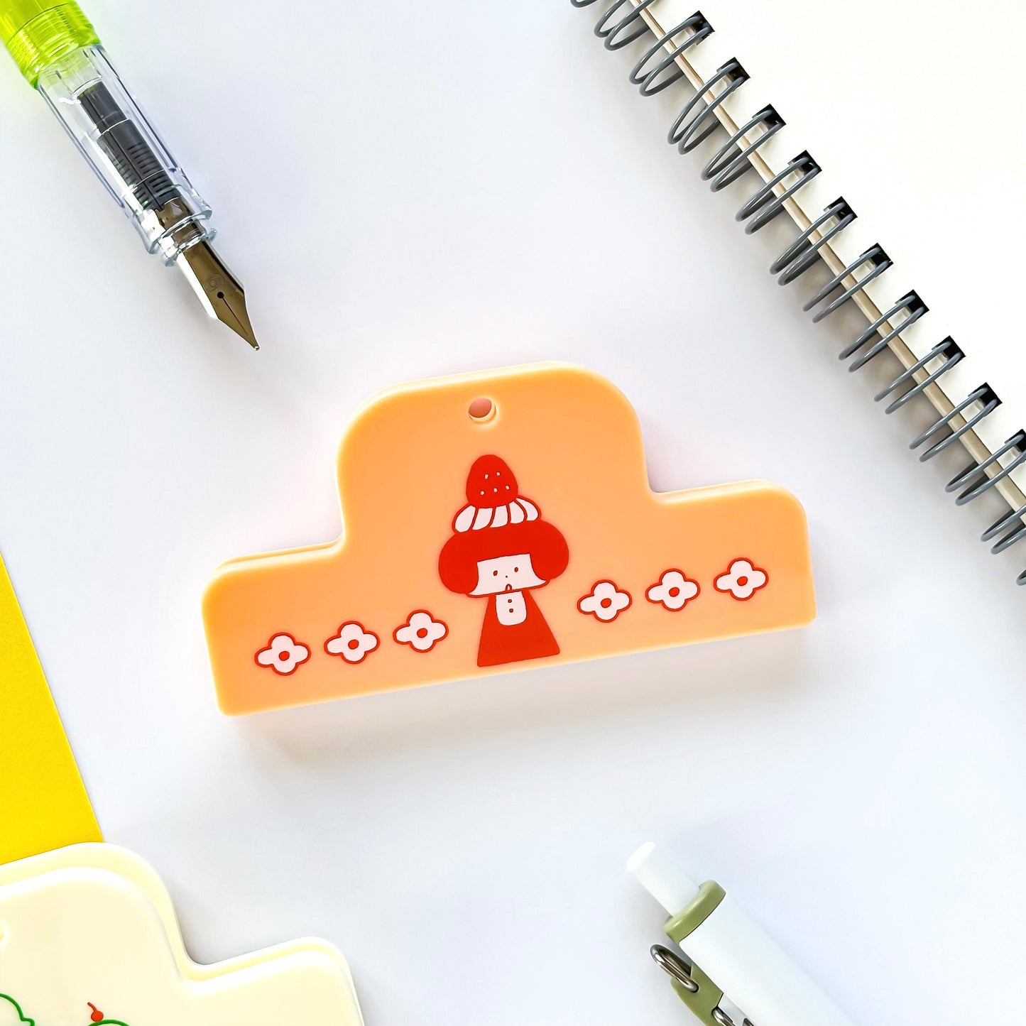 mizutama / Limited Edition / Magnet Paper Clip (orange)