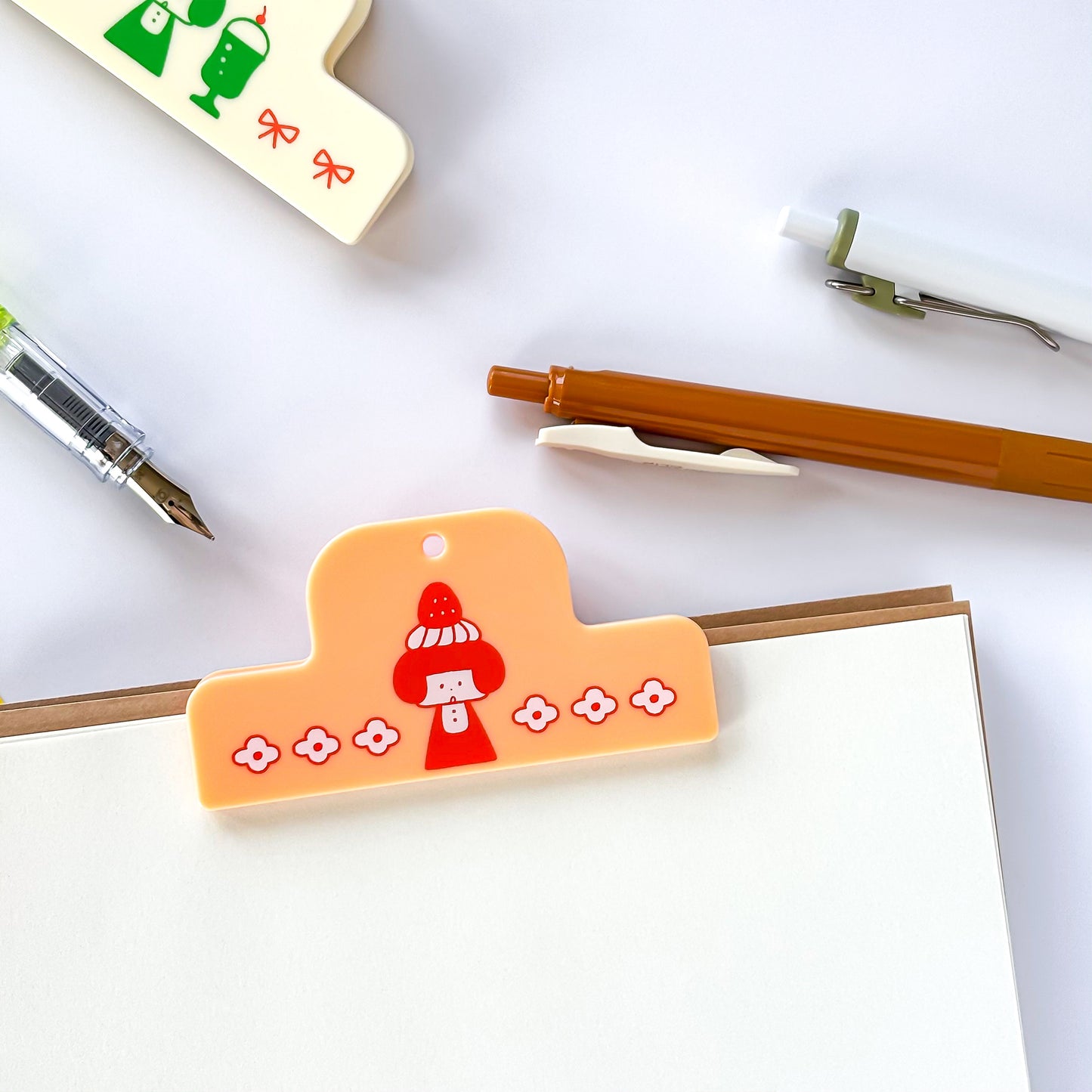 mizutama / Limited Edition / Magnet Paper Clip (orange)