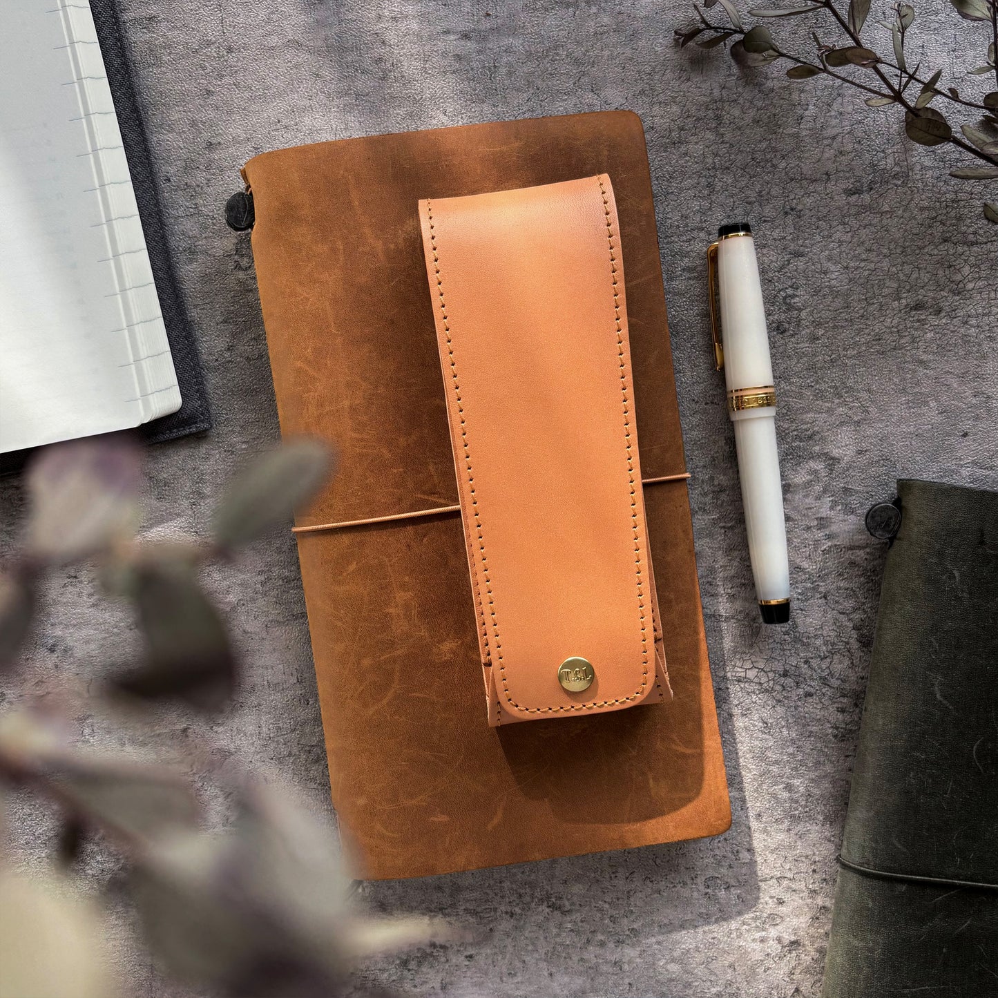 The Superior Labor / INGRASSATO Leather Fountain Pen Case - (2 Pens)