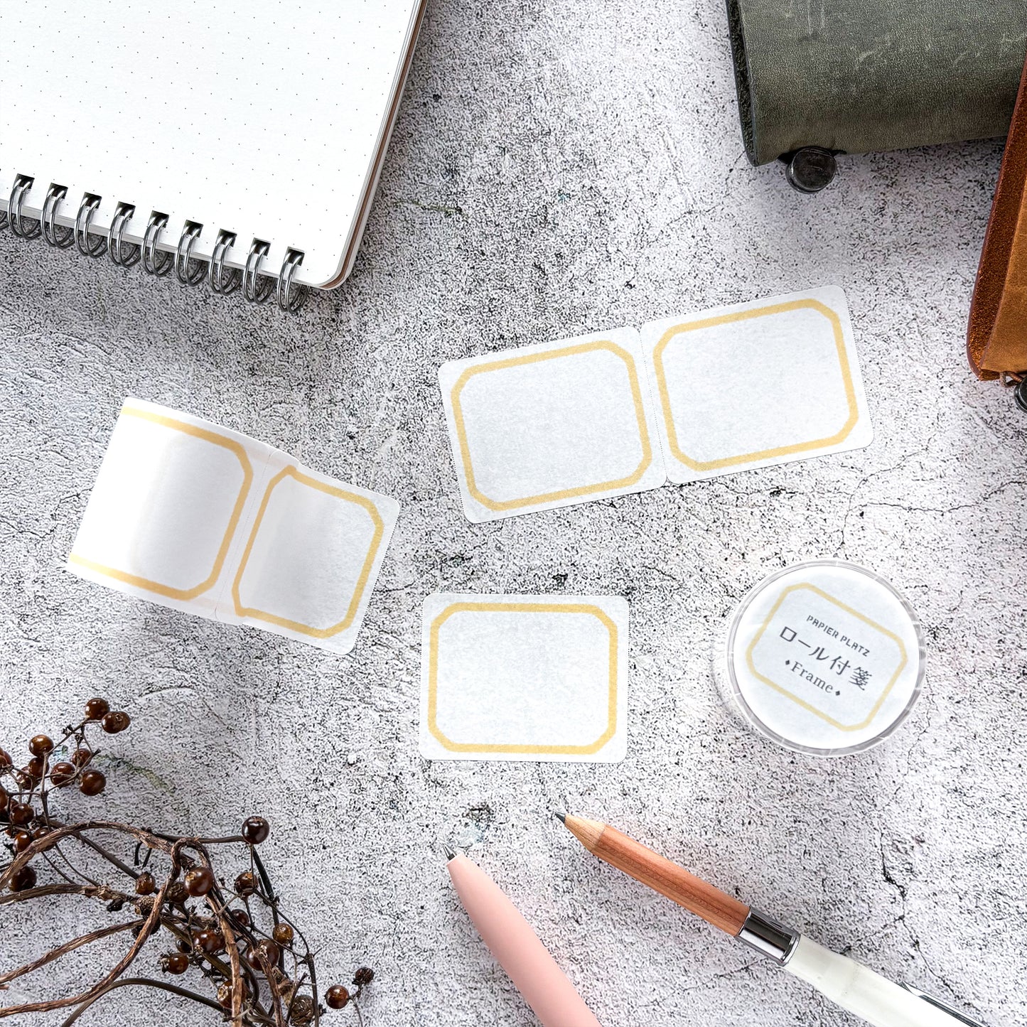 Roll Sticky Note - Yellow Frame