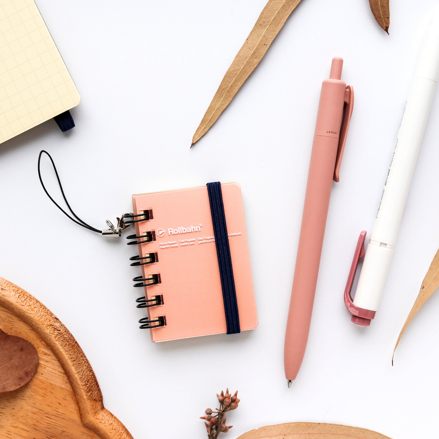 Delfonics / Rollbahn Spiral Micro Notebook - Clear Pink