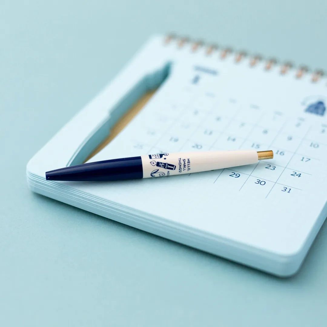 [SALE] eric / 2026 Scribble Calendar – Desk Edition (with pen)