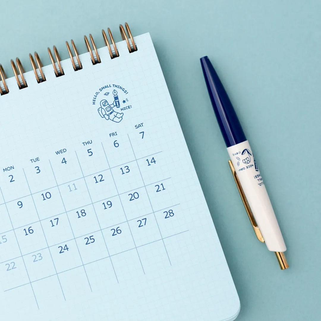 [SALE] eric / 2026 Scribble Calendar – Desk Edition (with pen)