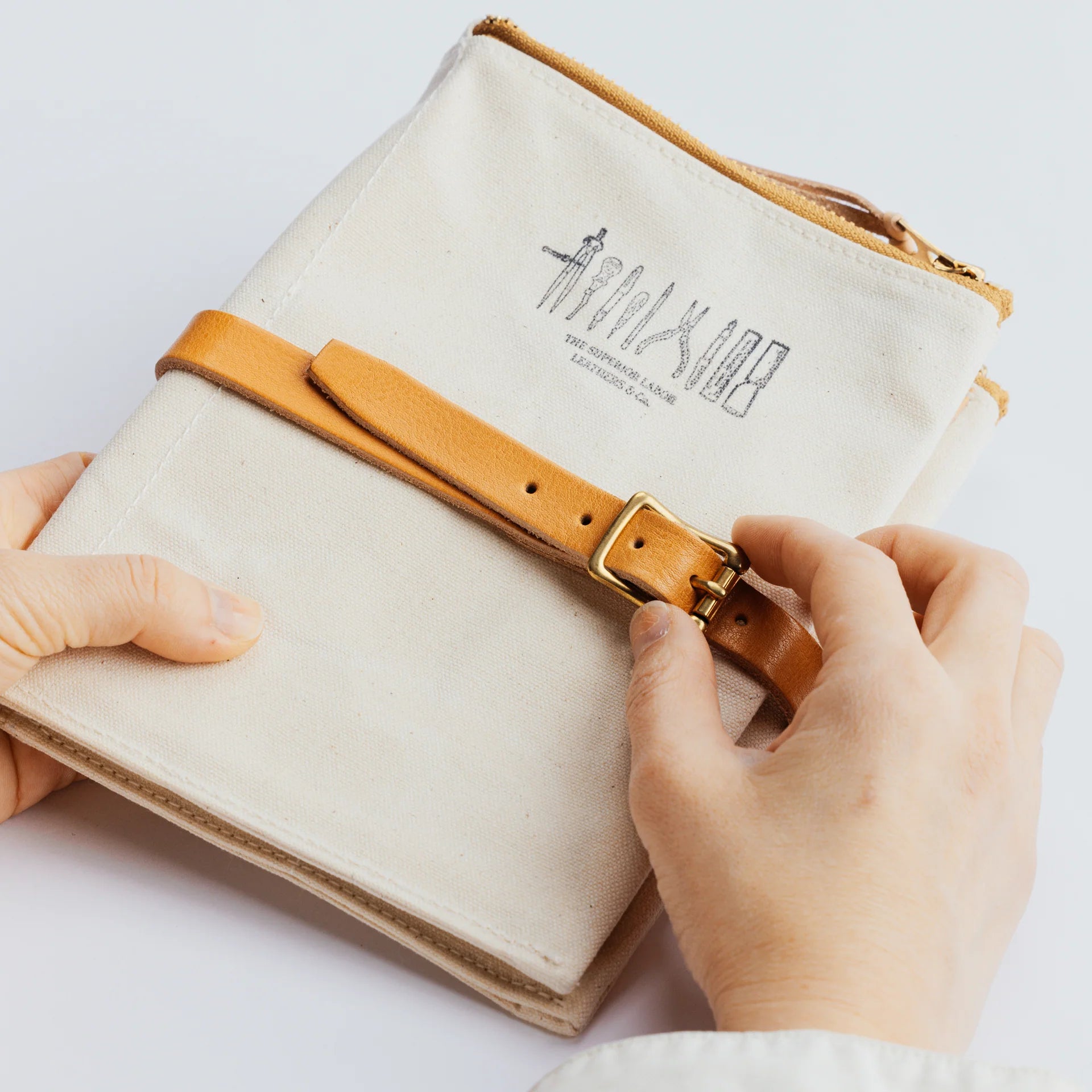 4月10日まで出品　シュペリオールレイバー　パラフィンキャンバスペンケース THE SUPERIOR LABOR / Paraffin Canvas Pen Case – Cute Things from Japan