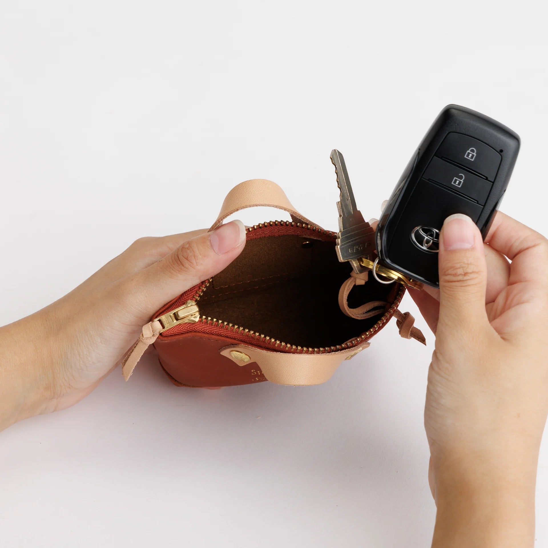 THE SUPERIOR LABOR / all leather engineer key case【３色展開】