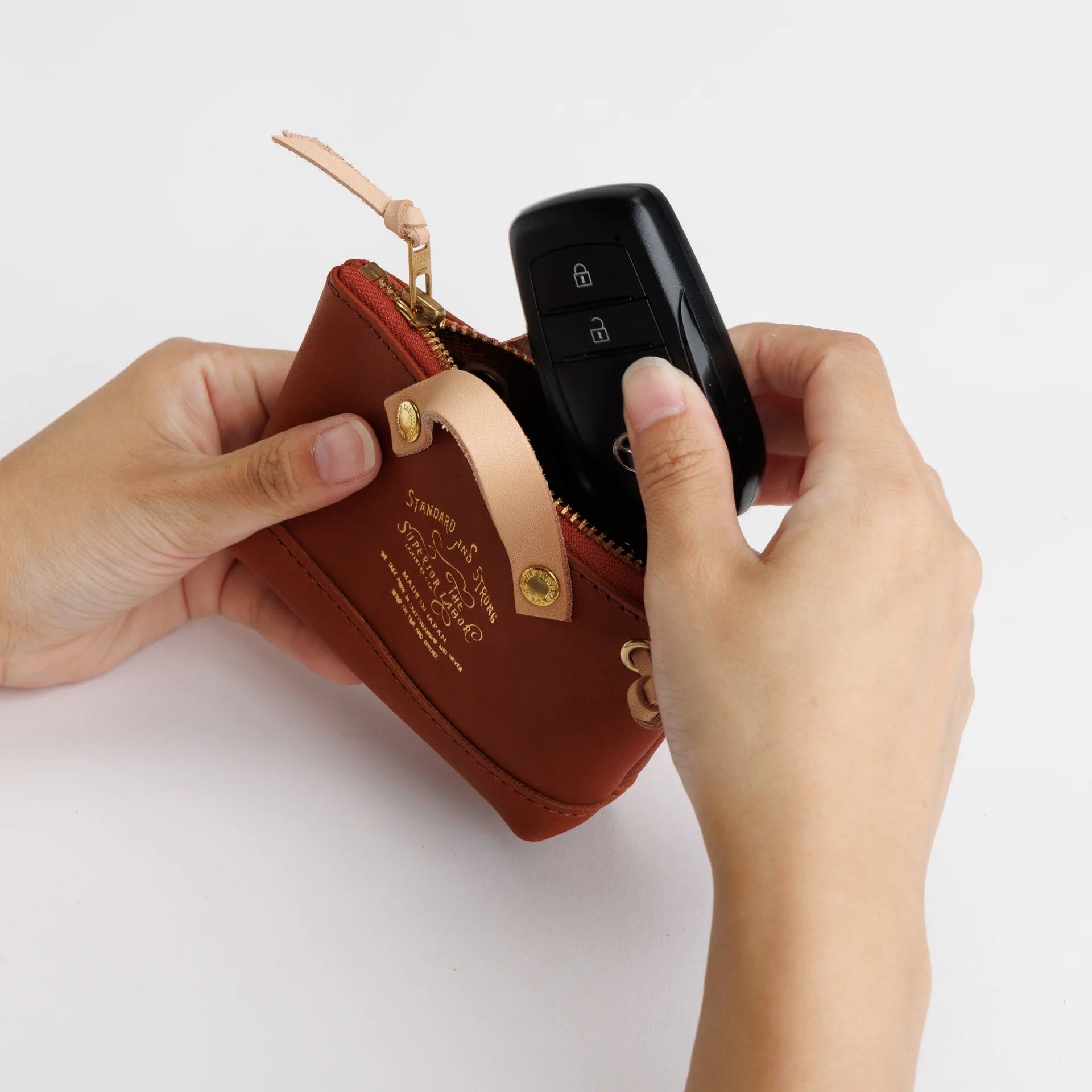 THE SUPERIOR LABOR / all leather engineer key case【３色展開】