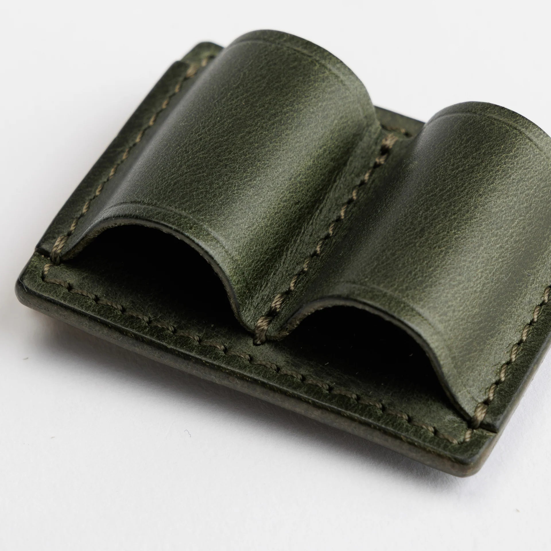 The Superior Labor / clip pen holder (pull-up leather)