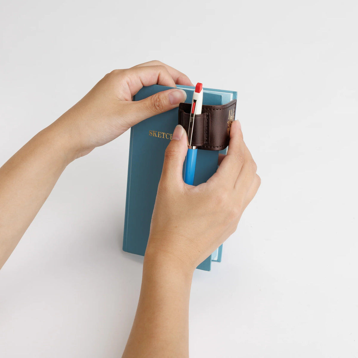 The Superior Labor / magnet pen clip (pull-up leather)