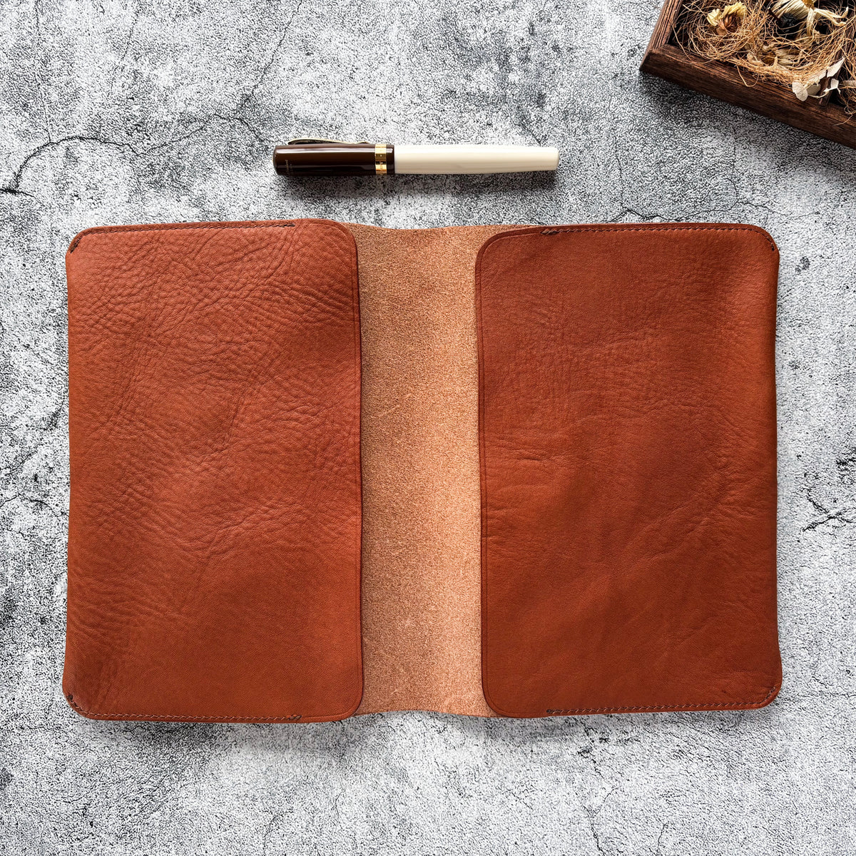 The Superior Labor / Oil Leather A5 Notebook Cover - Light Brown
