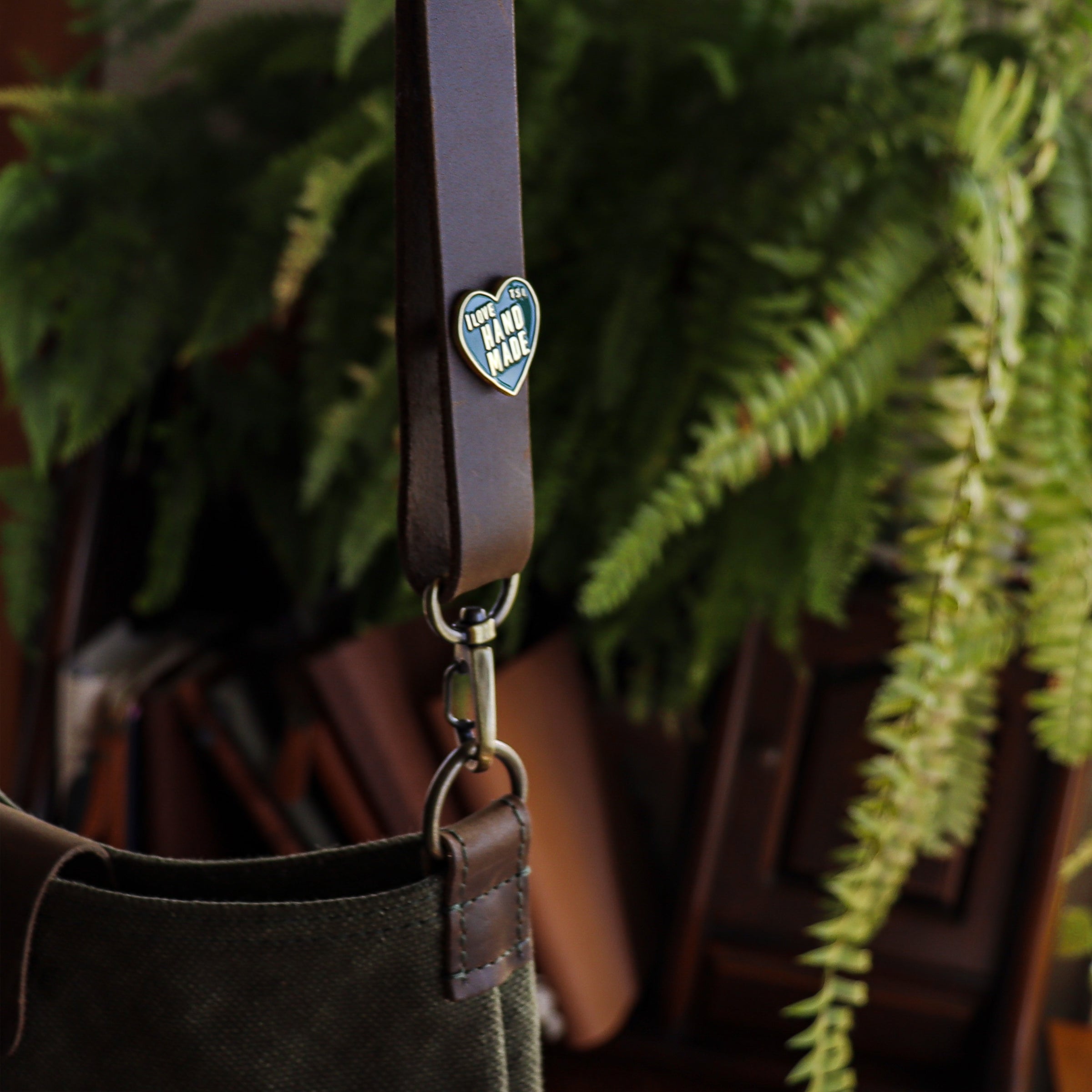 The Superior Labor / Brass Pin - I Love Handmade