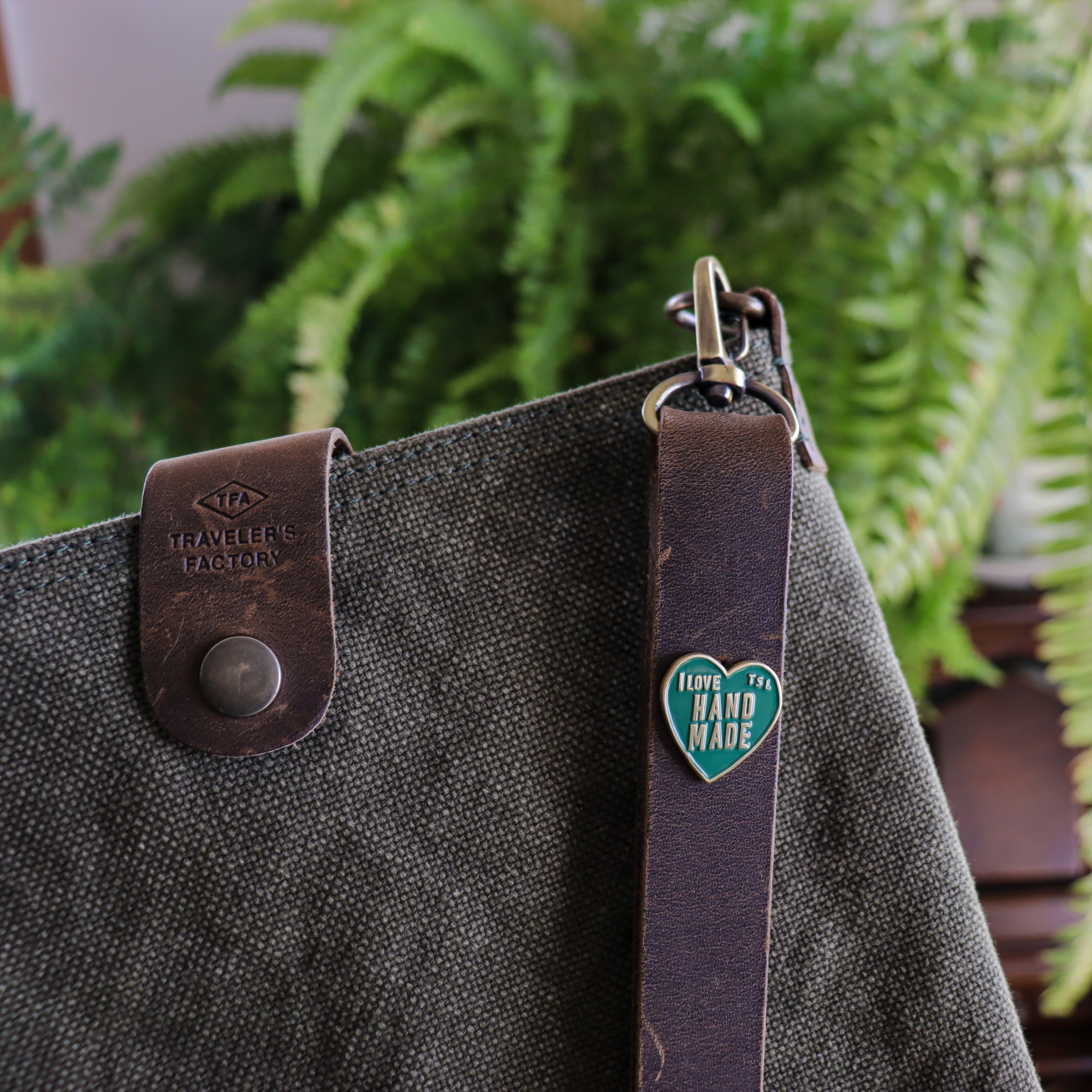 The Superior Labor / Brass Pin - I Love Handmade