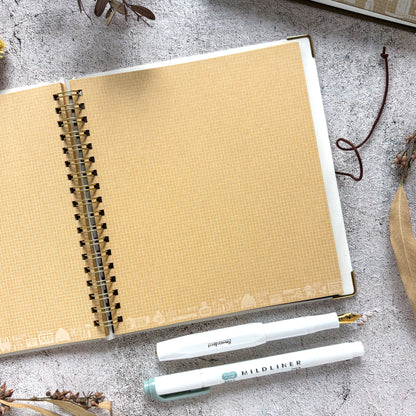 eric / Leather String-tie Notebook w/t pocket - White Cover (kraft paper)