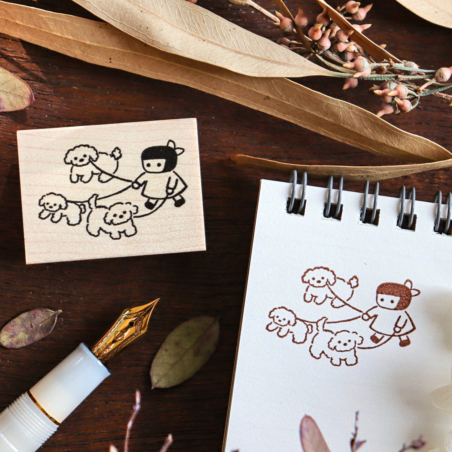 Hankodori / Rubber Stamp - Waking Dogs