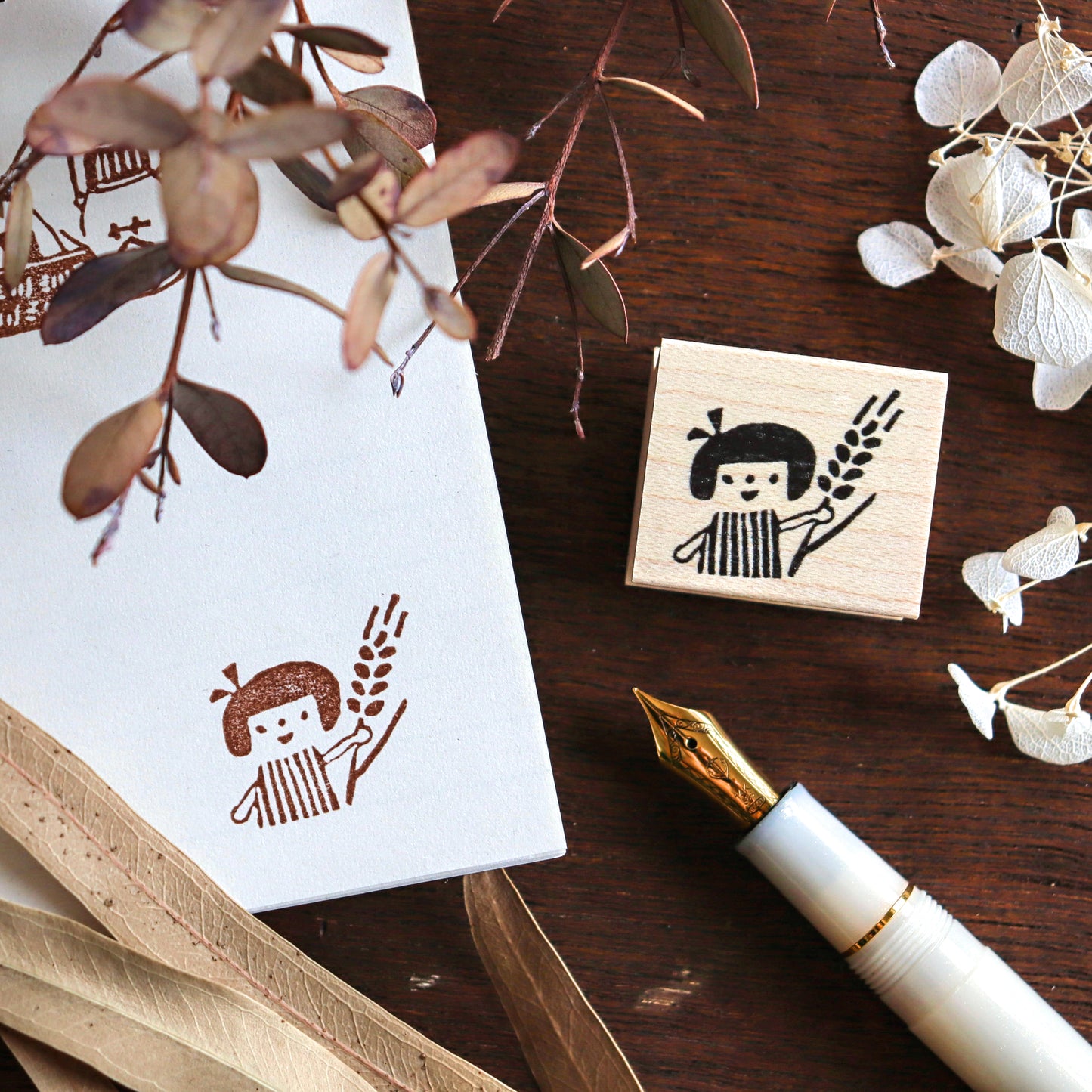 Hankodori / Rubber Stamp - Girl with Wheat