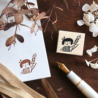 Hankodori / Rubber Stamp - Girl with Wheat