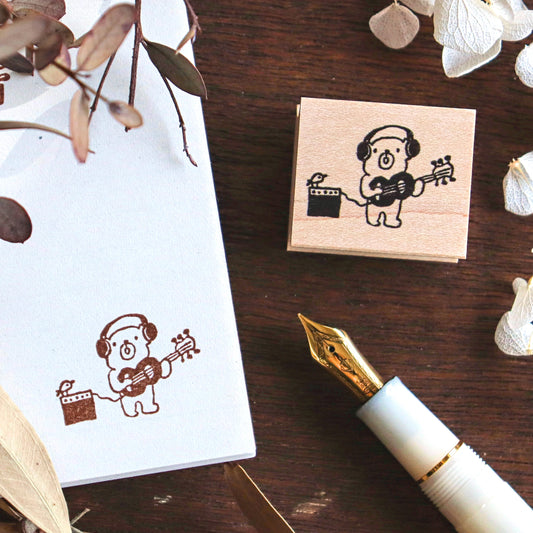 Hankodori / Rubber Stamp - Bear playing guitar