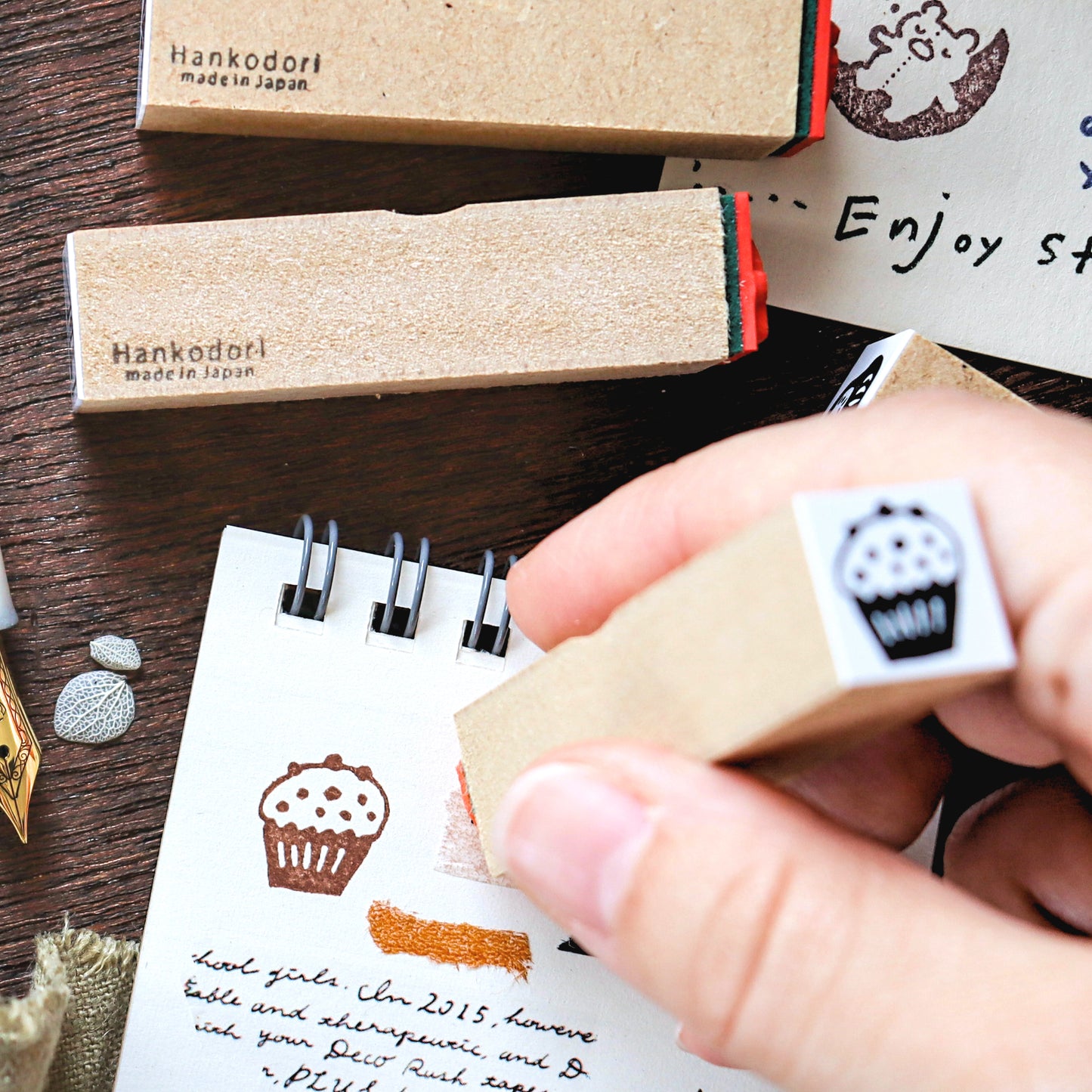 Hankodori / Mini Rubber Stamp - Muffin