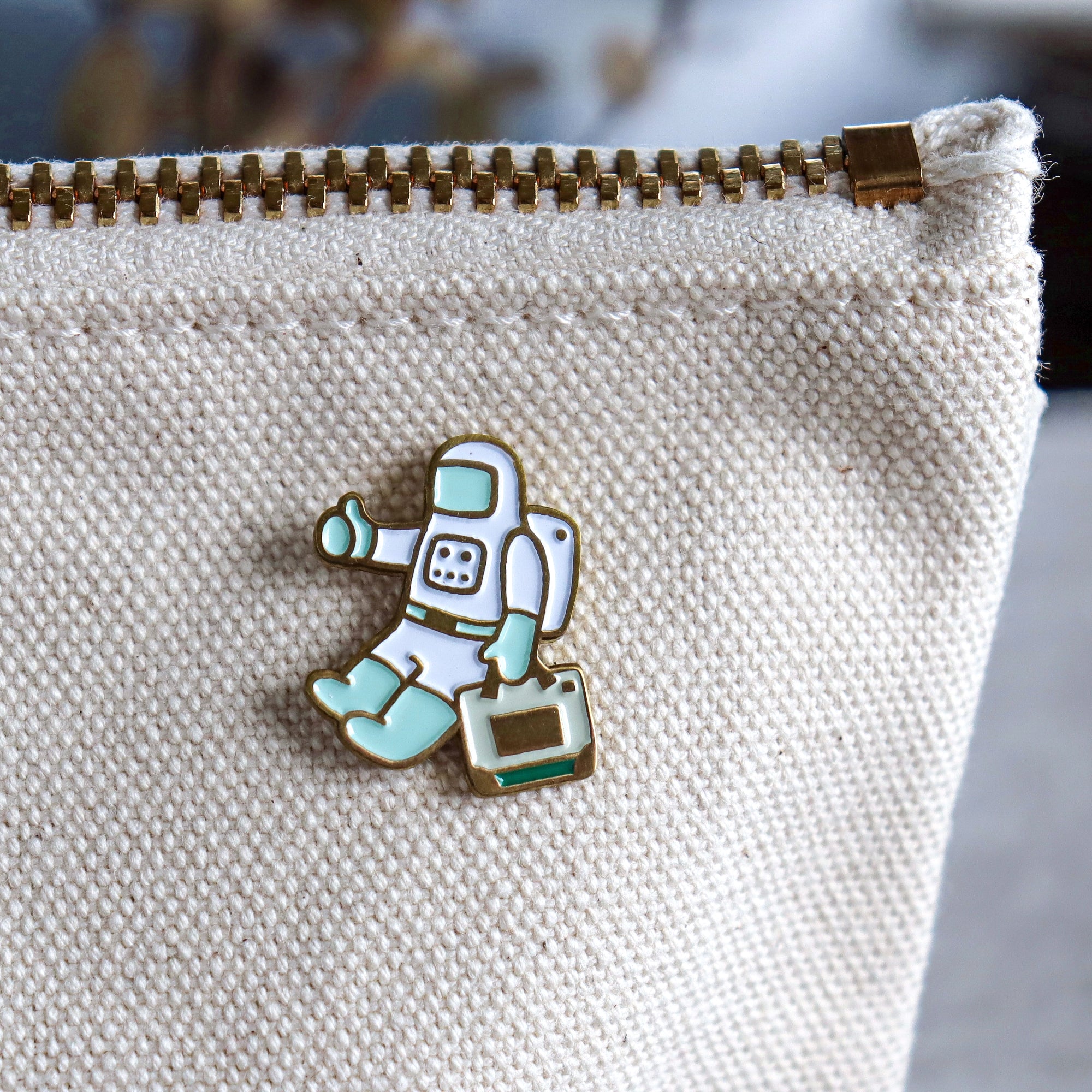 Limited Edition TSL x eric X CTFJ / Brass Pin Badge - Astronaut with TSL Tote-bag