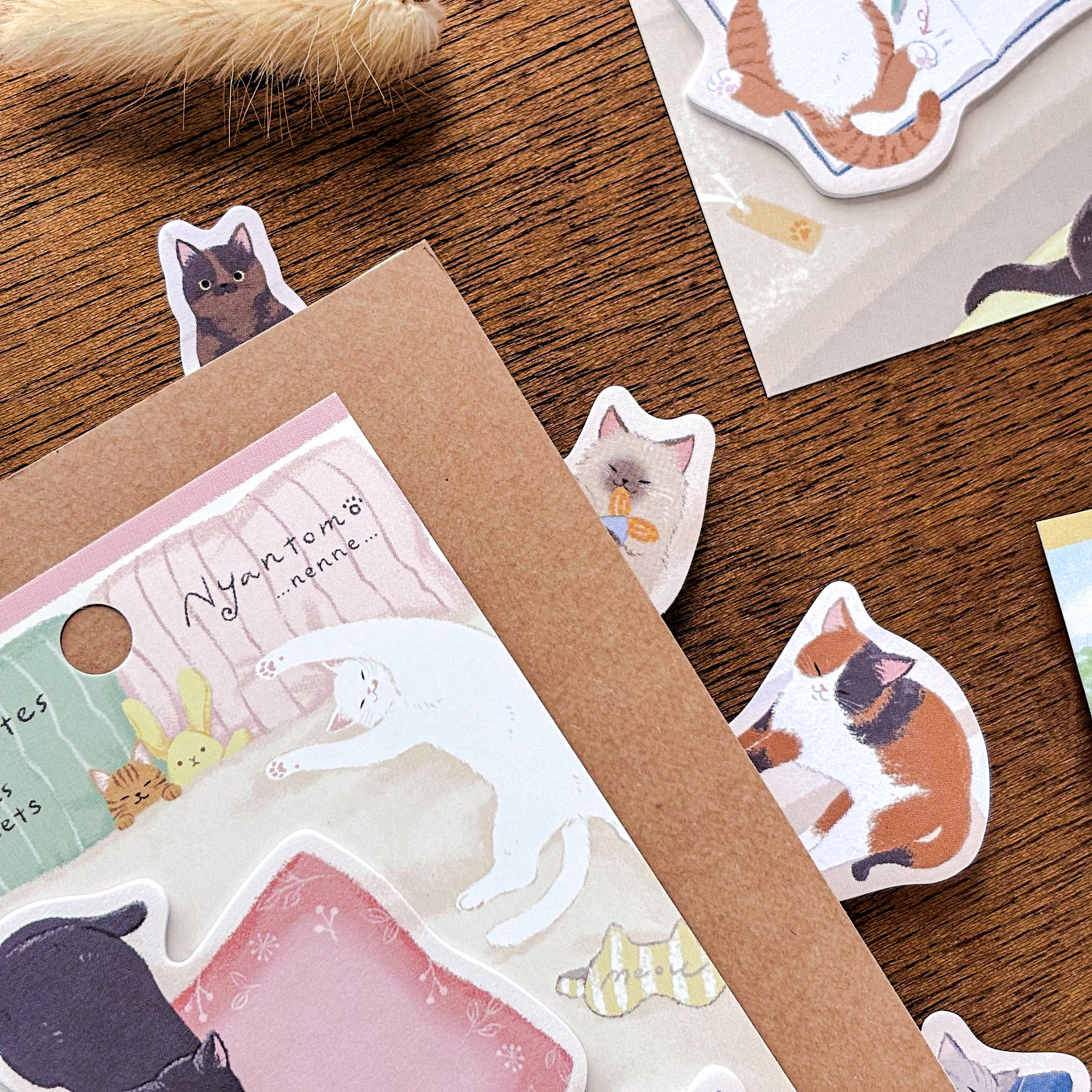 Die-cut Cat Sticky Note - Sleepy Cat