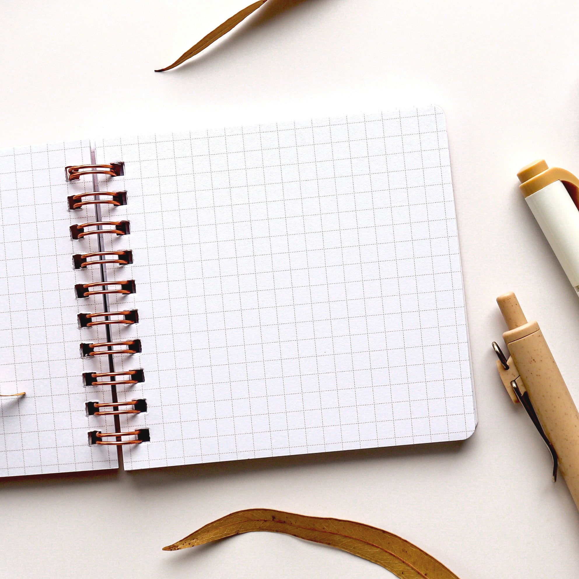eric / Handy Square Notebook with Acrylic Charm