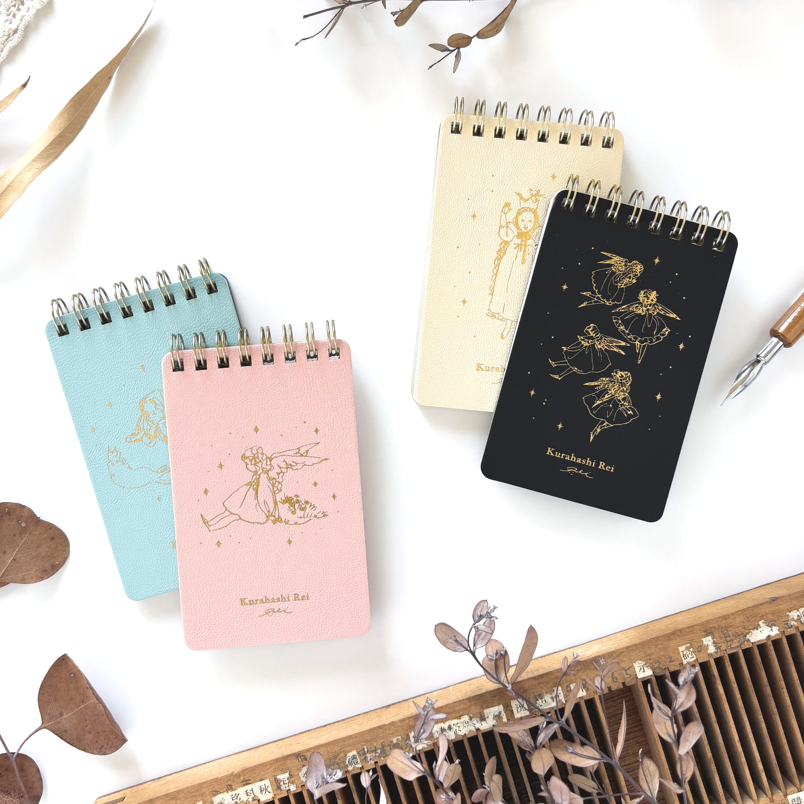 Rei Kurahashi / Foil-Stamped Ring Memo Pad - Take a rest