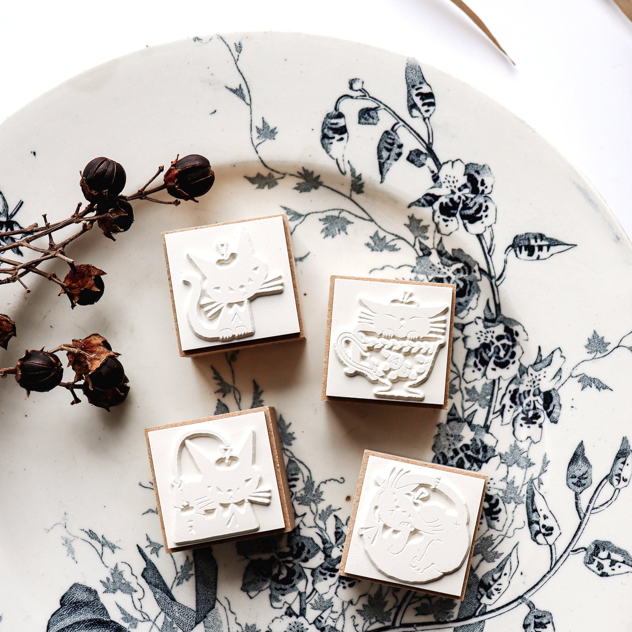 Kuroneko Design / Rubber Stamp - Rolling