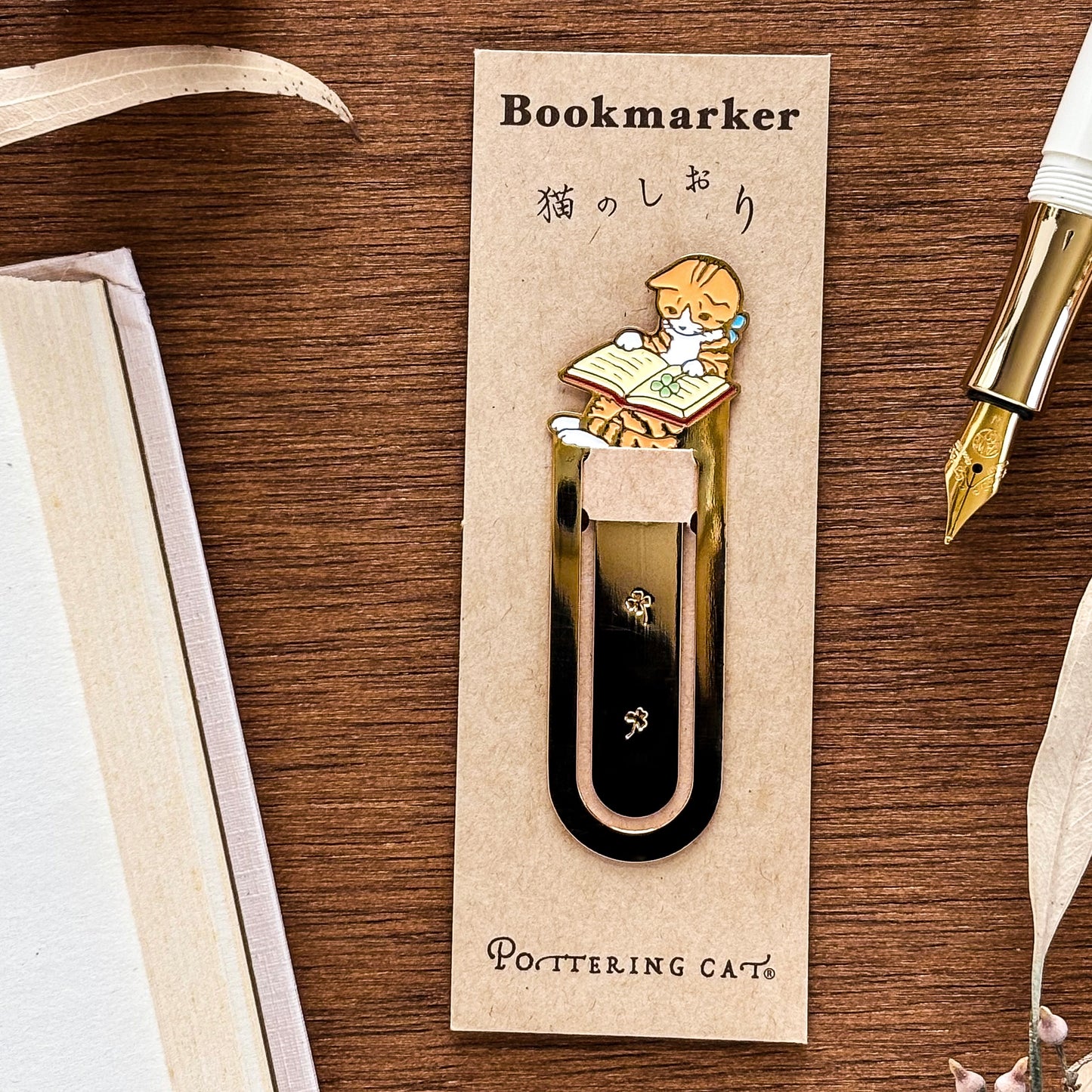 Pottering Cat / Bookmark - Clover