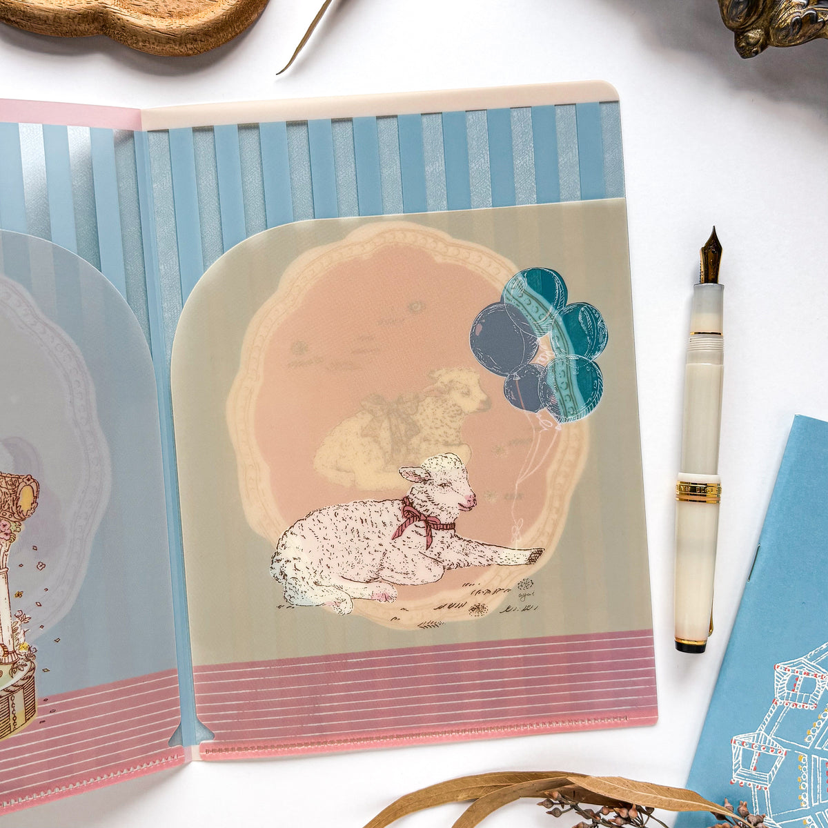 Aya Inoue / A5 Double-Pocket Clear Folder - Carousel