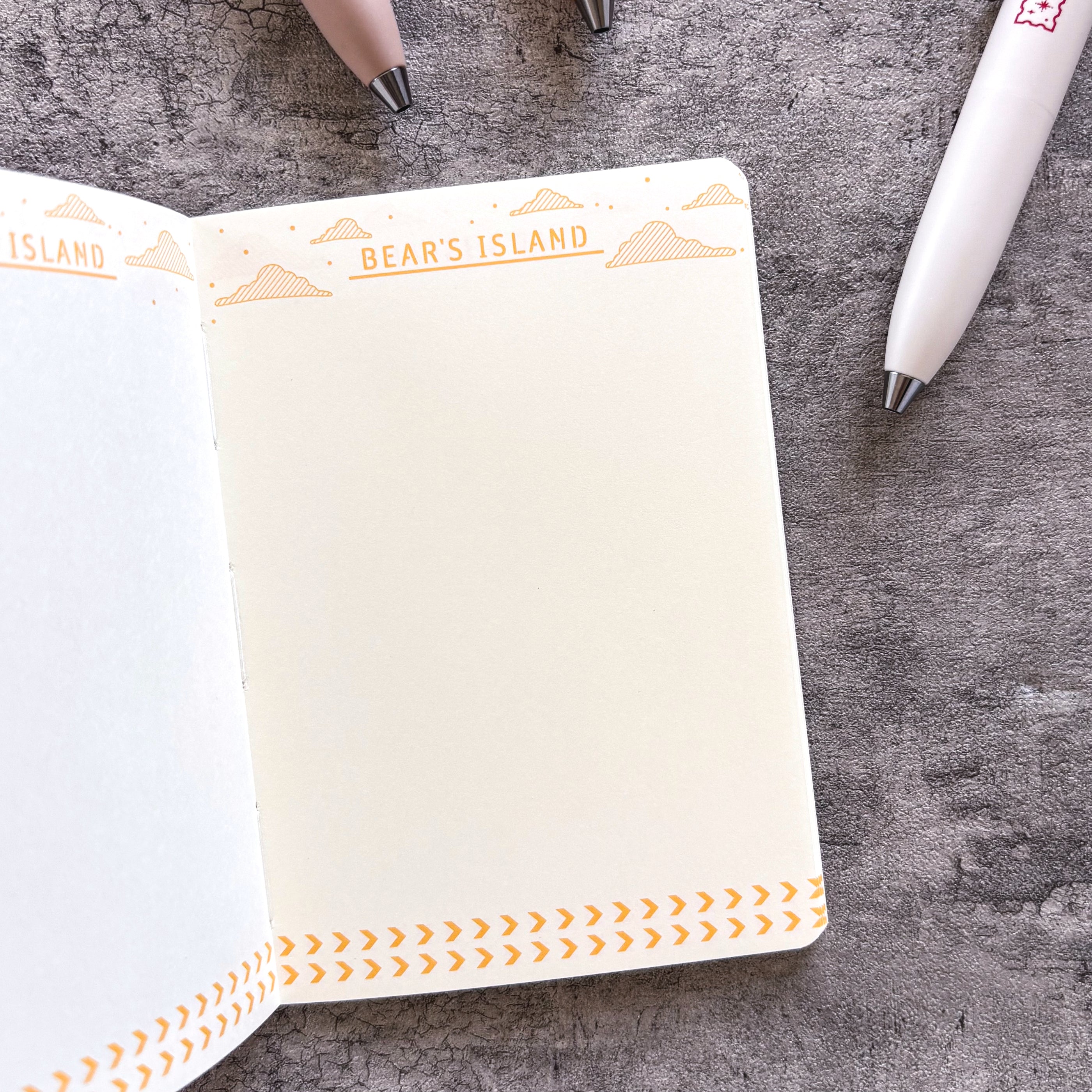 Obi1 / Passport Style Notebook - Earth Tour (red)