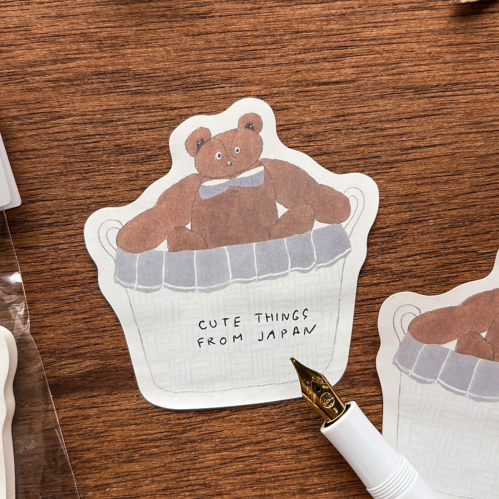 Shoichiro Tobimatsu / Die-cut Sticky Notes - Bear in the Basket