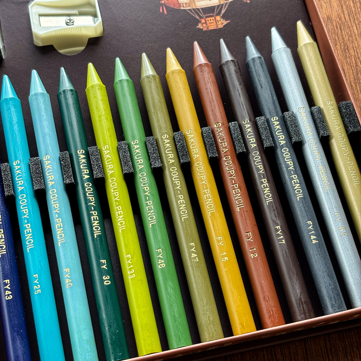Kuusoogai / Colored Pencil Set - The Travelers' Favorite Stationery Town