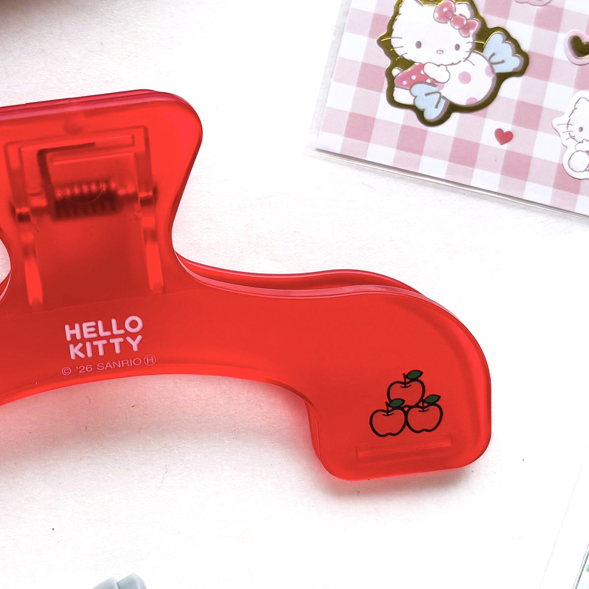 [Limited Edition] "Ukanmuri" Clip - Hello Kity (red)