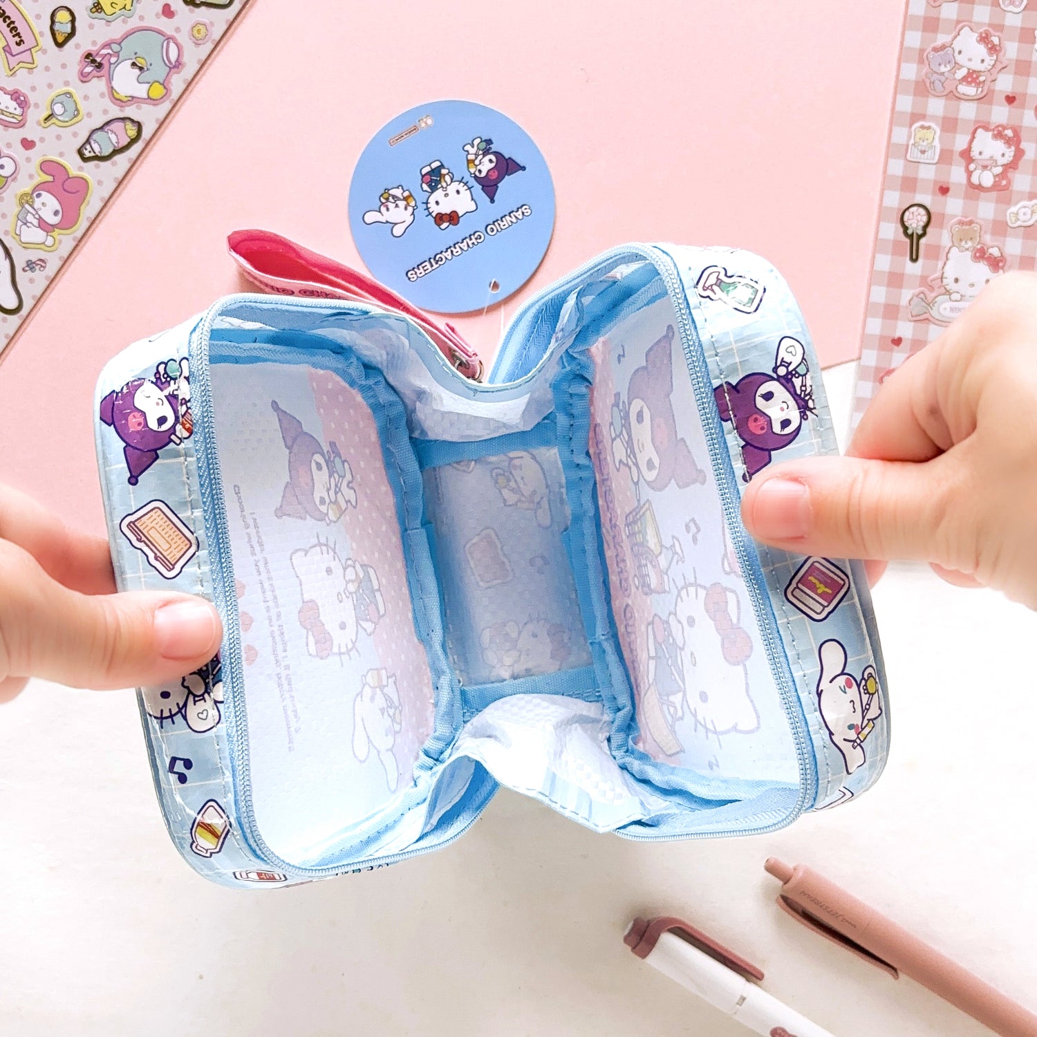 [Limited Edition] Square Pouch - Friends