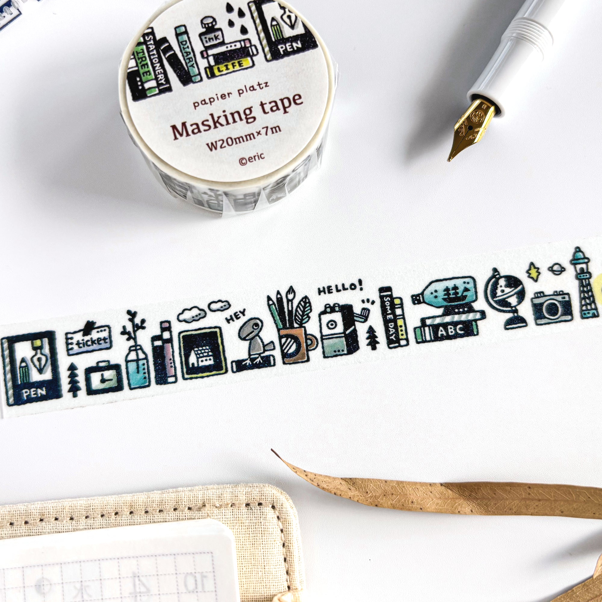 eric / Washi Tape - Bookshelf