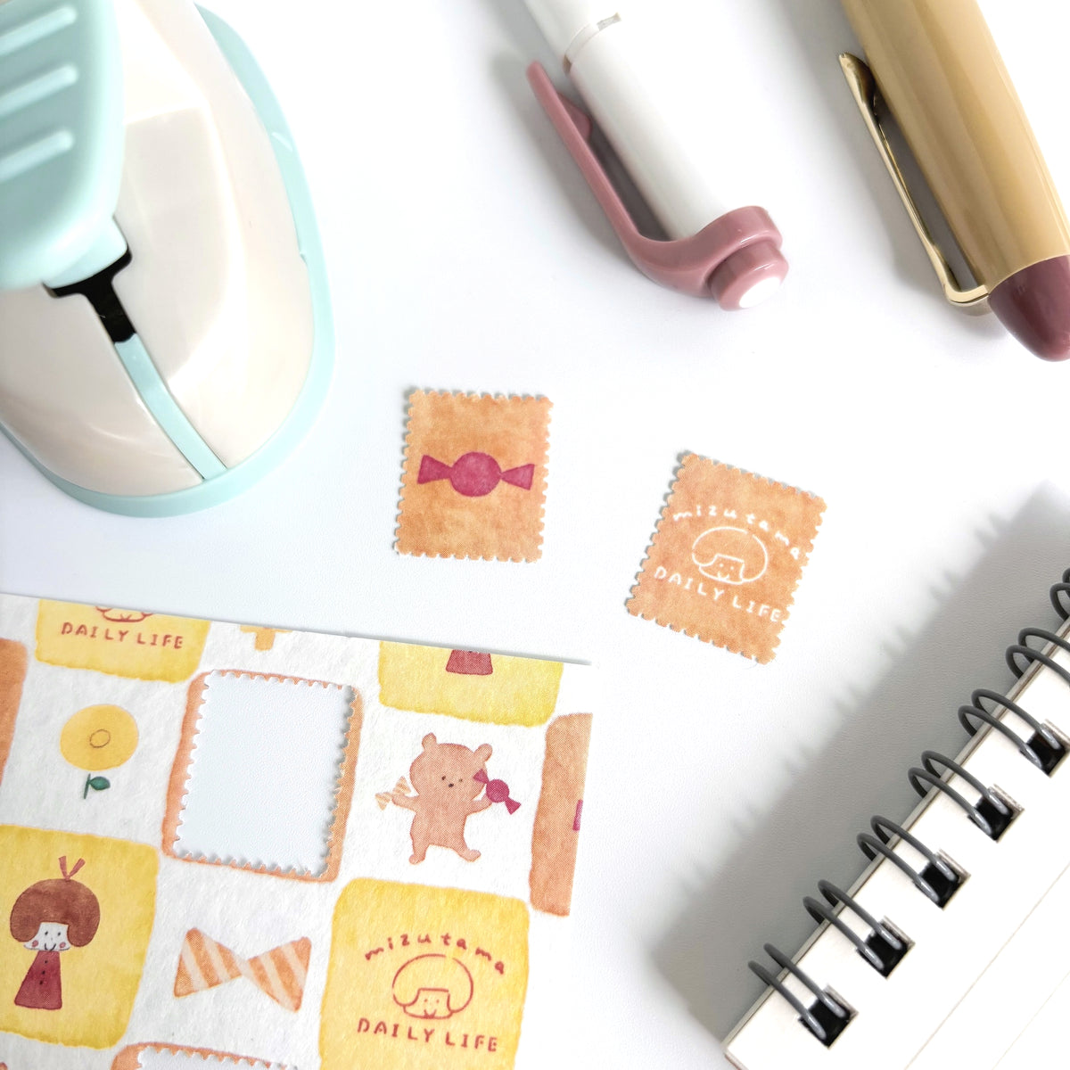 Kuretake / Postage Stamp Punch