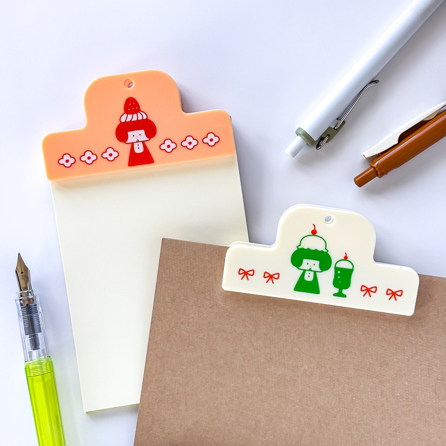 mizutama / Limited Edition / Magnet Paper Clip (white)