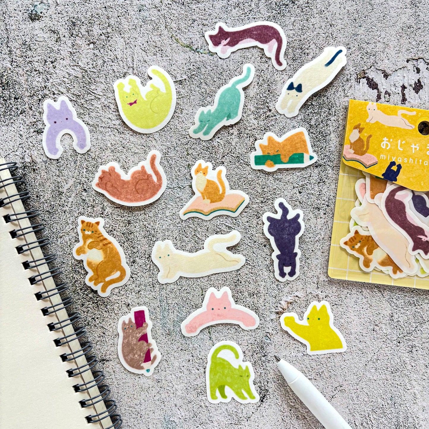Nodoka Miyashita / Flake Stickers - Happy Cats