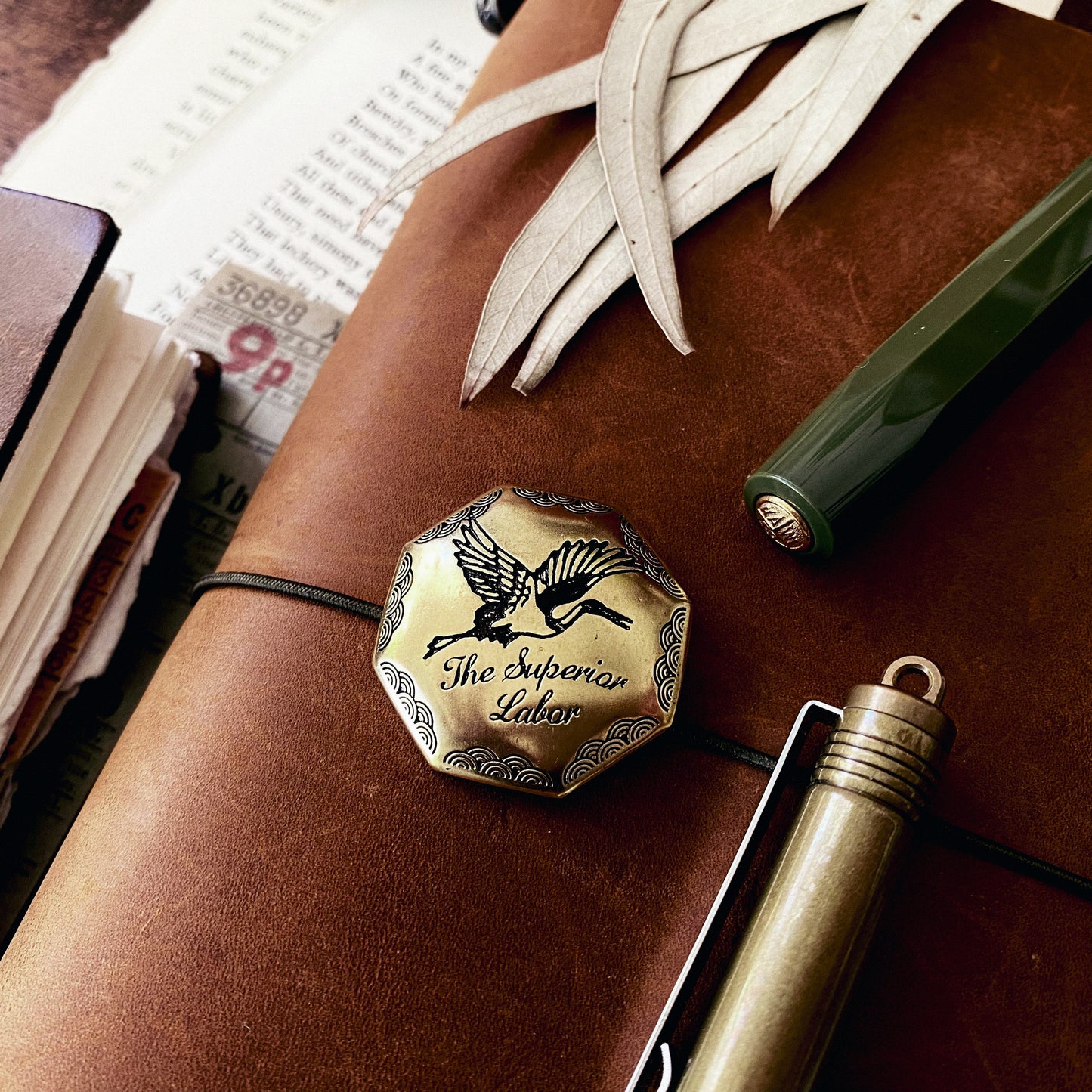 THE SUPERIOR LABOR / シュペリオールレイバー 真鍮コンチョ【鶴】