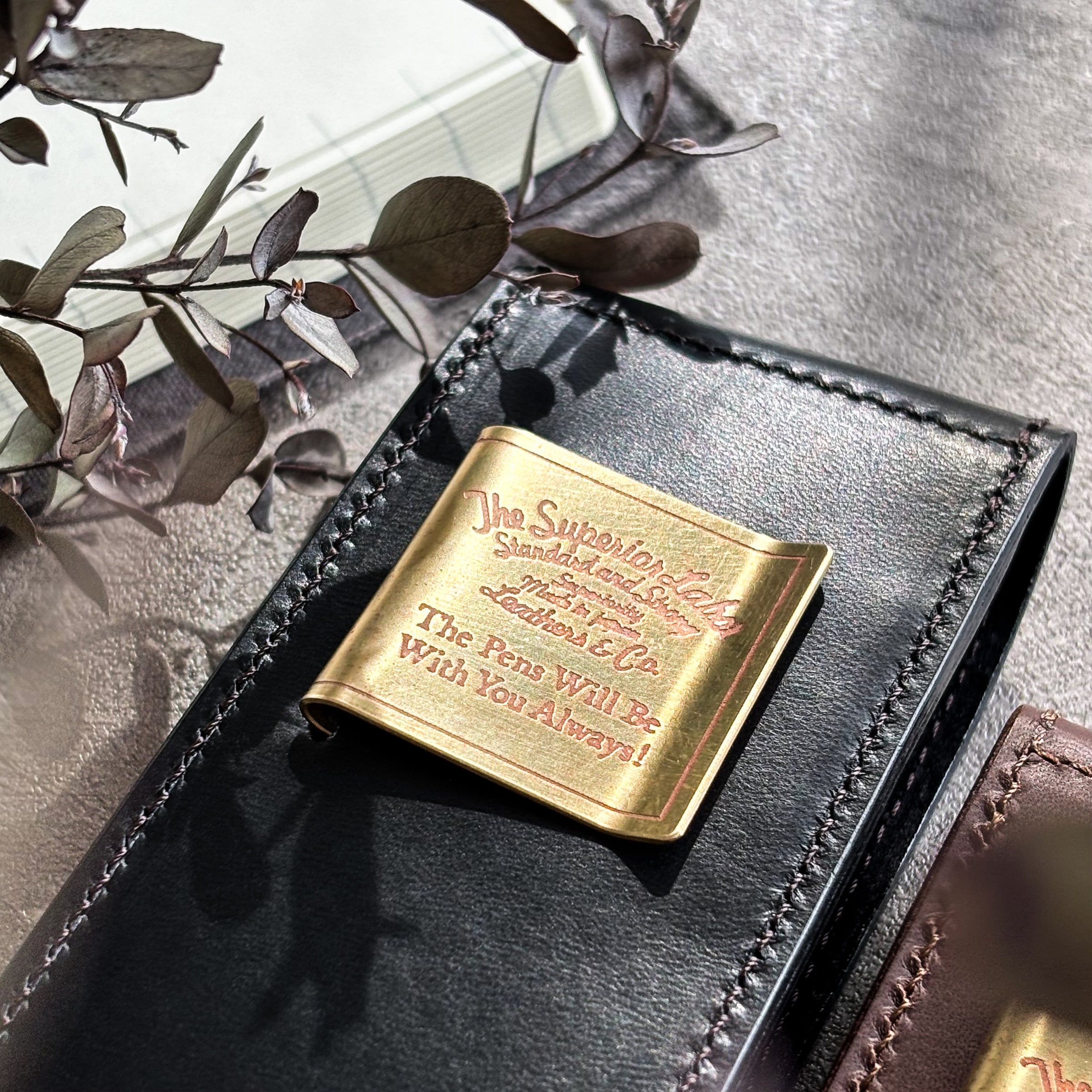 THE SUPERIOR LABOR / レザーペンケース（万年筆２本収納）