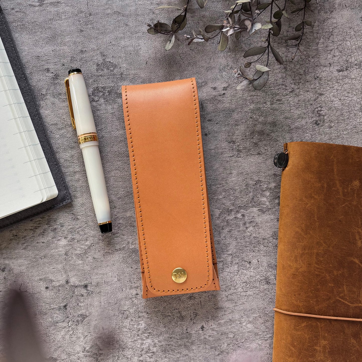 The Superior Labor / INGRASSATO Leather Fountain Pen Case - (2 Pens)