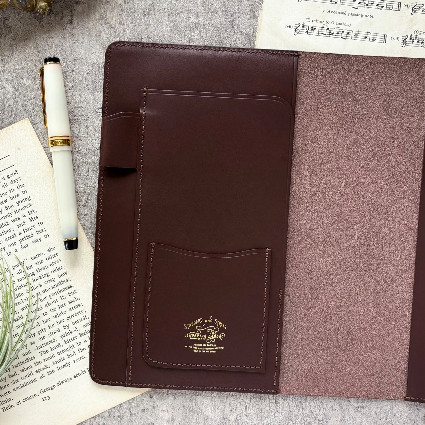 The Superior Labor / INGRASSATO & things holder - Brown (A5)