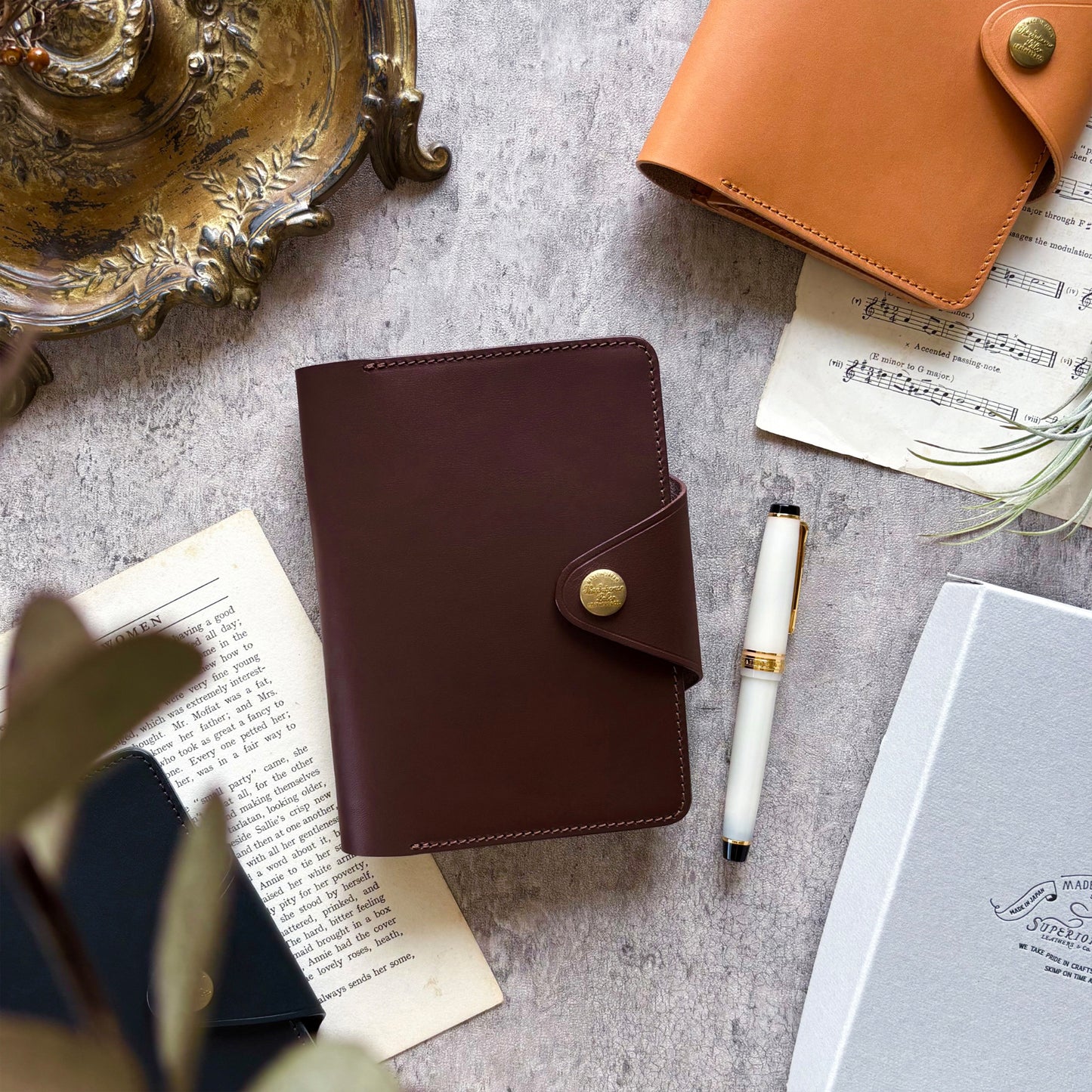 The Superior Labor / INGRASSATO & things holder - Brown (A6)