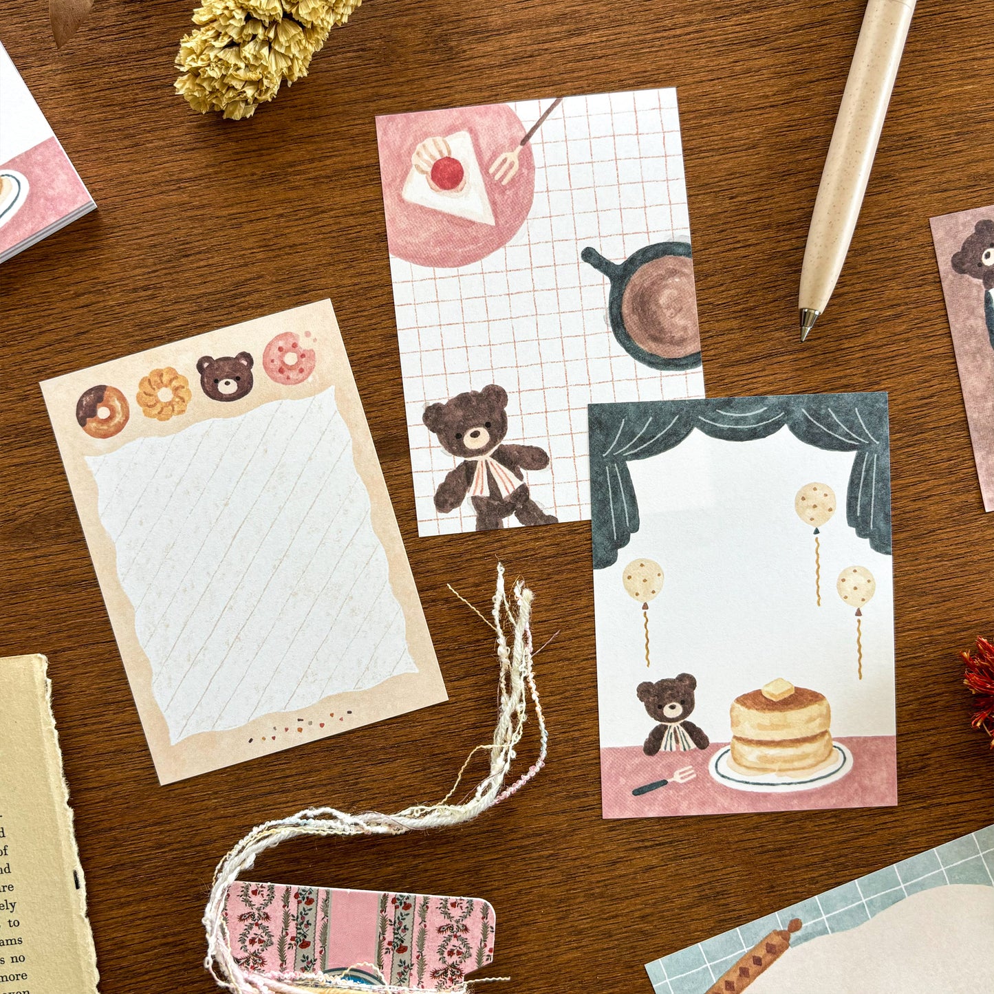 Waka Nakauchi / Memo Pad - Bear's Sweets Shop