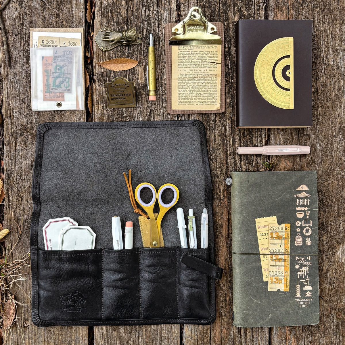 Last Stock / The Superior Labor / Leather Roll Pen Case - Black