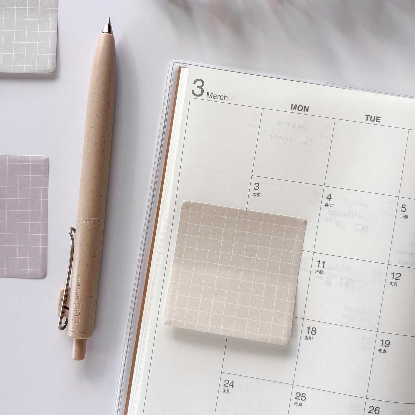 12 Design Sticky Note - Grid