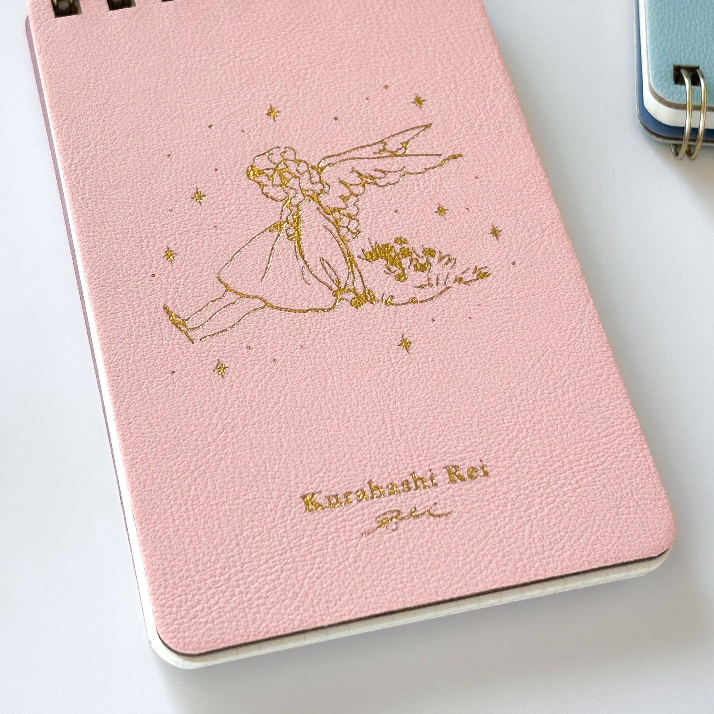 Rei Kurahashi / Foil-Stamped Ring Memo Pad - Take a rest