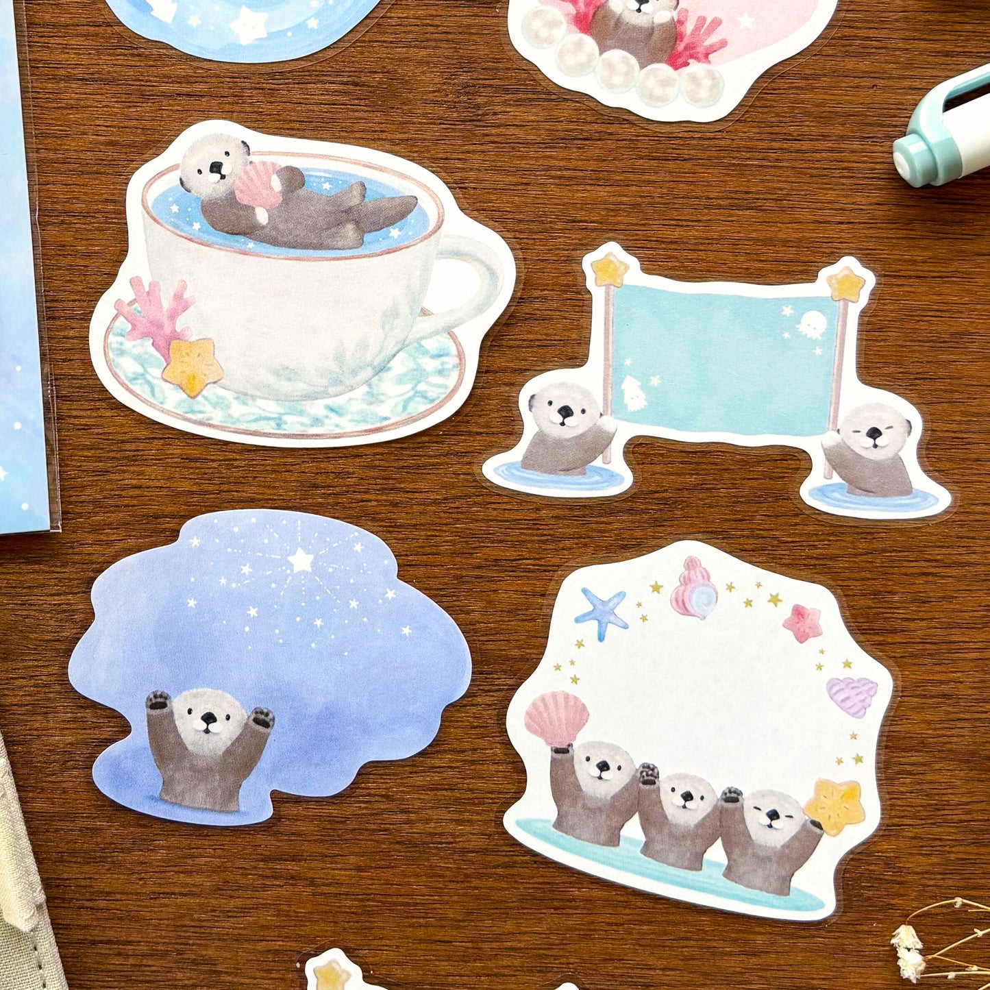 MILINA / Flake Sticky Note - Love Otter